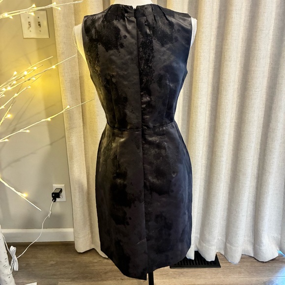 ✨ Ann Taylor LOFT Black & Charcoal Metallic Jacquard Sleeveless Sheath Dress 6✨ - Picture 7 of 12